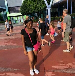 Meet your Posher, Amiria